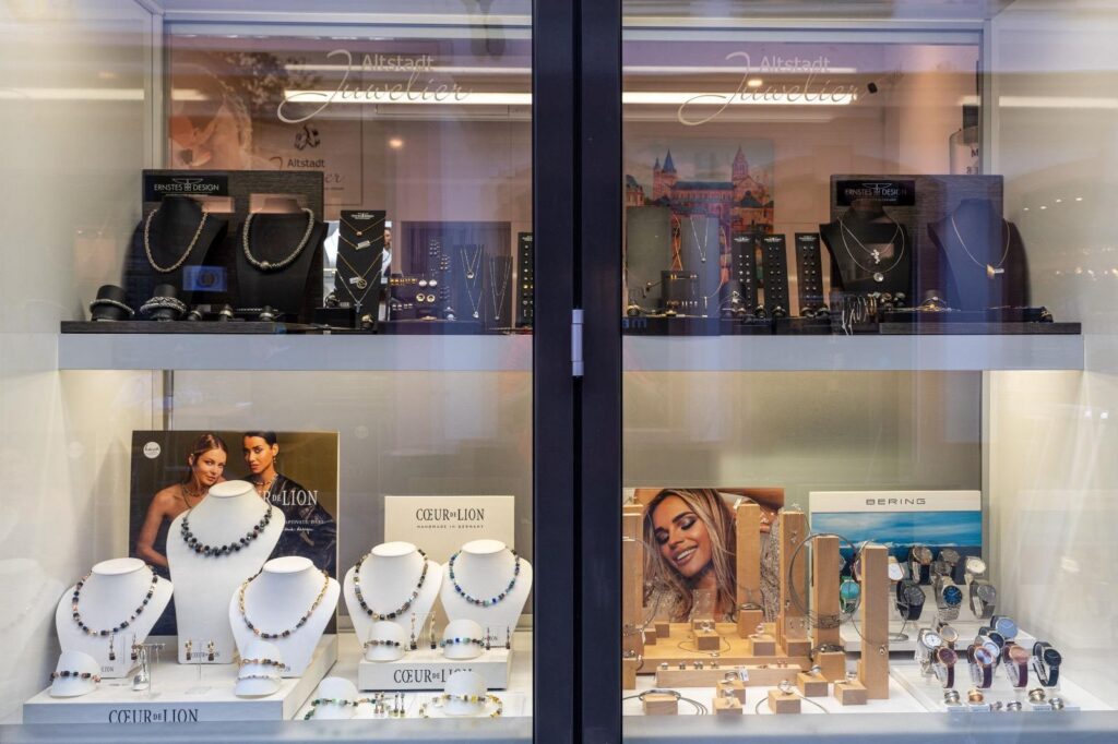 Schmuck beim Altstadt Juwelier